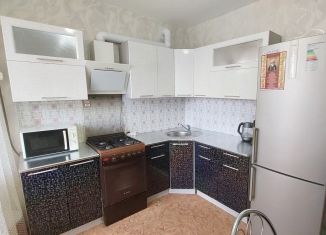 Продается 3-комнатная квартира, 68.2 м2, Стерлитамак, улица Строителей, 69, ЖК Янтарный