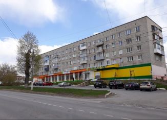 Продам торговую площадь, 1347.8 м2, Топки, улица Луначарского, 1