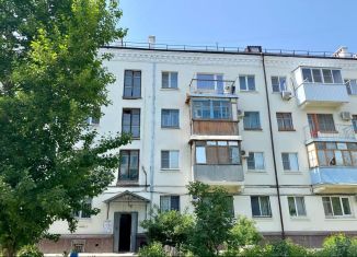 Двухкомнатная квартира на продажу, 45 м2, Волгоград, улица Маршала Ерёменко, 156
