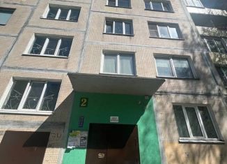 Четырехкомнатная квартира на продажу, 90 м2, Санкт-Петербург, улица Коммуны, 26к4, метро Проспект Большевиков