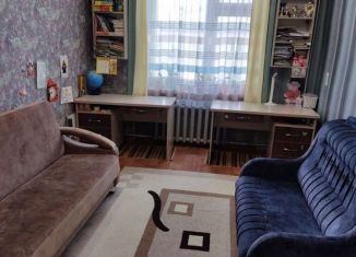 Продается трехкомнатная квартира, 73 м2, Барнаул, улица 40 лет Октября, 35
