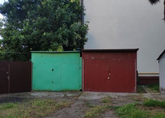 Сдам гараж, 18 м2, Краснодарский край, улица Коммунаров, 54