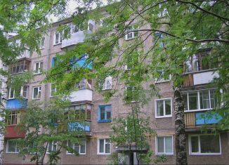 Продается двухкомнатная квартира, 46 м2, Киров, улица Ивана Попова, 23А