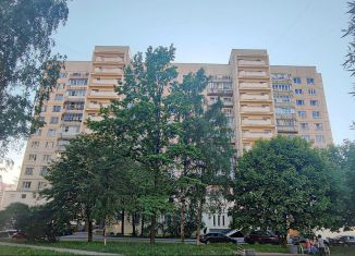 Продам трехкомнатную квартиру, 70.3 м2, Санкт-Петербург, Богатырский проспект, 7к5, Богатырский проспект