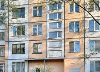Продам двухкомнатную квартиру, 51 м2, Санкт-Петербург, проспект Энергетиков, 54к2, метро Ладожская