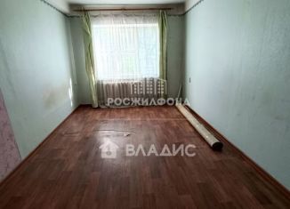 Продается 3-комнатная квартира, 68 м2, Забайкальский край, улица Чкалова, 8