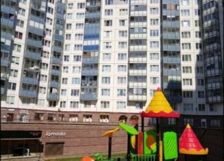 Продается однокомнатная квартира, 42 м2, Санкт-Петербург, улица Оптиков, 45к1, метро Комендантский проспект