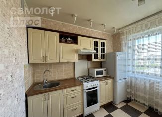 Продаю трехкомнатную квартиру, 63.1 м2, Оренбургская область, улица Чкалова, 37