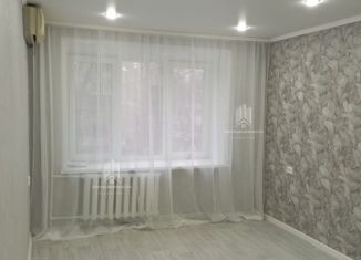 Продается трехкомнатная квартира, 58 м2, Ростовская область, улица Оганова, 7