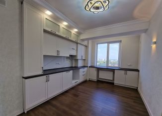 Продается трехкомнатная квартира, 72.7 м2, Краснодар, Кореновская улица, 69