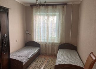 Сдается 2-комнатная квартира, 45 м2, Каспийск, улица Мира, 14