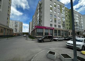 Продам торговую площадь, 333 м2, Екатеринбург, улица Краснолесья, 127