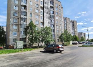 Продается 2-ком. квартира, 55 м2, Оленегорск, Пионерская улица, 6