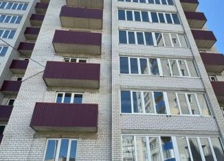 Продаю 1-комнатную квартиру, 40 м2, Карачаево-Черкесия, улица Космонавтов, 98