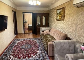 Сдается 3-комнатная квартира, 80 м2, Дагестан, улица Гагарина, 89А