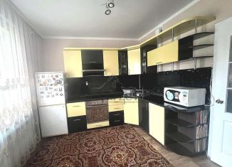 Продам 2-комнатную квартиру, 65 м2, Белгородская область, микрорайон Космос, 14