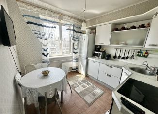 Продажа 2-комнатной квартиры, 50 м2, Челябинская область, Комсомольский проспект, 38В