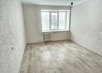 Продам 1-комнатную квартиру, 37.9 м2, Нижнекамск, проспект Вахитова, 9