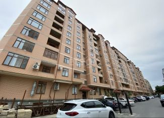 Продается 3-комнатная квартира, 145 м2, Каспийск, улица М. Халилова, 22