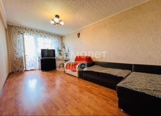 Продается трехкомнатная квартира, 60 м2, Омск, улица Вострецова, 7/2, Ленинский округ