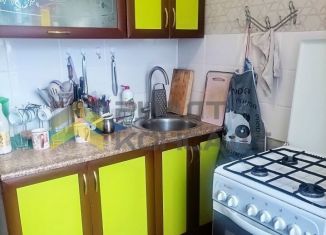 Продажа 2-ком. квартиры, 44 м2, Омск, Кировский округ, Революционная улица, 18