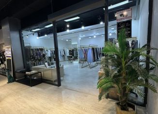 Сдаю торговую площадь, 100 м2, Махачкала, улица Коркмасова, 14