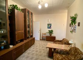 Продам 3-комнатную квартиру, 55.5 м2, Волгоград, Дзержинский район, проспект Маршала Жукова, 87