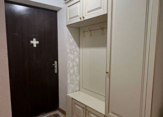 Сдам 2-комнатную квартиру, 60 м2, Дагестан, улица Нигматулы Магомедова, 98