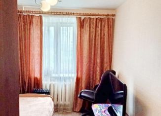 Продается 3-комнатная квартира, 57 м2, Новосибирск, улица Столетова, 30, метро Заельцовская