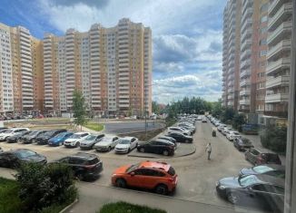 Сдам трехкомнатную квартиру, 75 м2, Москва, Синявинская улица, 11к16, Молжаниновский район