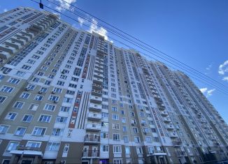 Продается 4-комнатная квартира, 104 м2, Московская область, Совхозная улица, 14