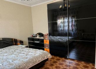 Продается 3-комнатная квартира, 90 м2, Симферополь, улица Гоголя, 56