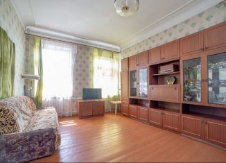 Продается 2-комнатная квартира, 58.3 м2, Екатеринбург, Первомайская улица, 44, метро Площадь 1905 года