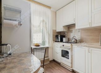 Продам 3-комнатную квартиру, 56 м2, Санкт-Петербург, Заневский проспект, 23, Заневский проспект