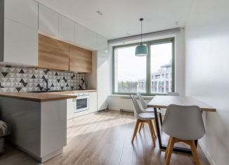 Сдача в аренду 4-ком. квартиры, 97 м2, Санкт-Петербург, Приморский проспект, 46, Приморский район