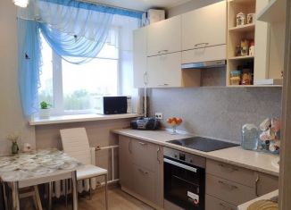 2-ком. квартира на продажу, 51.9 м2, Глазов, улица Карла Маркса, 10