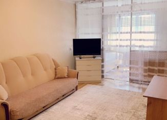 Сдача в аренду 2-комнатной квартиры, 54 м2, Сочи, улица Роз, 82, микрорайон Центральный