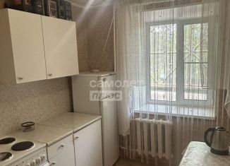Сдам в аренду 1-ком. квартиру, 33 м2, Среднеуральск, Уральская улица, 2А