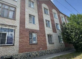 Продам 1-комнатную квартиру, 48.4 м2, Сибай, улица Кирова, 23