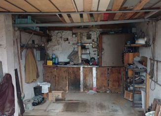 Продаю гараж, 18 м2, Псков, улица Труда, 74