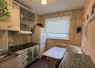 Сдаю 3-комнатную квартиру, 68 м2, Мурманская область, Инженерная улица, 11