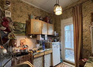 Продажа 2-комнатной квартиры, 52 м2, посёлок городского типа Гурзуф, Санаторная улица, 15Б