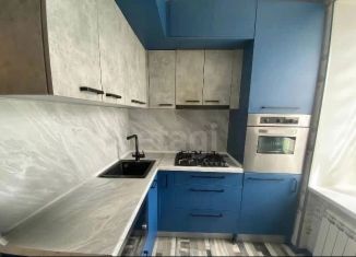 Продам 3-ком. квартиру, 57.1 м2, Кириши, улица Строителей, 2