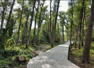 Продаю 3-ком. квартиру, 83 м2, Махачкала, Благородная улица, 10