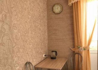 Продаю 1-ком. квартиру, 31.5 м2, Стрежевой, Кедровая улица, 75