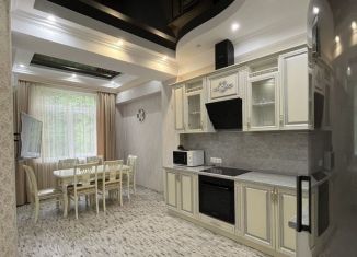 Сдаю в аренду двухкомнатную квартиру, 56 м2, Сочи, Аэровокзальный переулок, 22