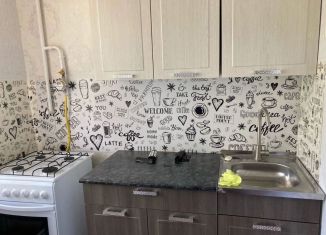 Сдаю 3-ком. квартиру, 54.5 м2, Кириши, проспект Победы, 7