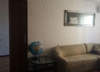 Сдается двухкомнатная квартира, 65 м2, Краснодарский край, улица Академика Лукьяненко, 36