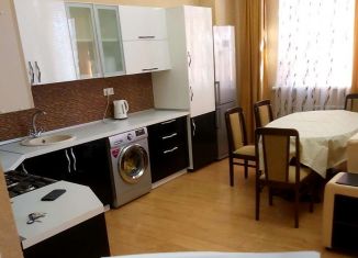3-комнатная квартира в аренду, 90 м2, Краснодарский край, Полтавская улица, 50