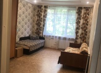 Продажа 2-ком. квартиры, 45 м2, Санкт-Петербург, улица Бабушкина, 98, метро Пролетарская